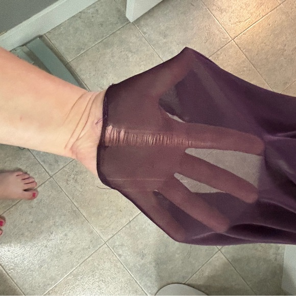 Formal dress - Picture 4 of 5